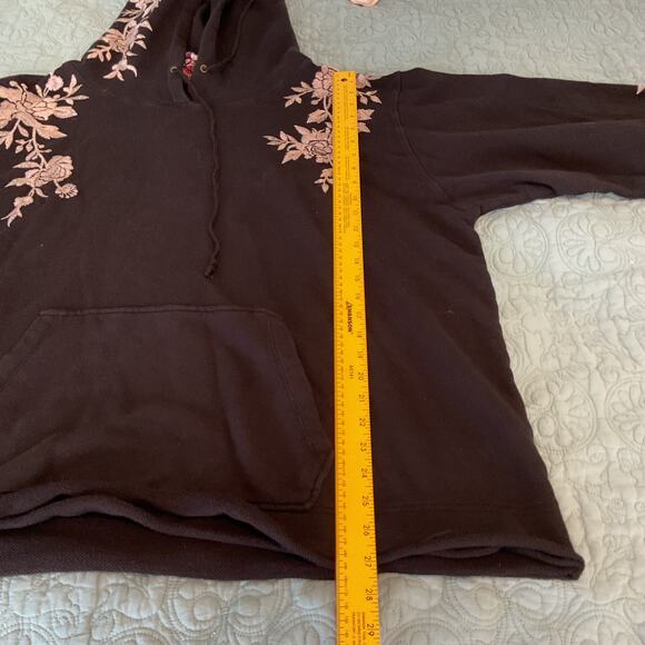 Johnny Was Long Angeles Floral Embroidered Pullover Hoodie Black - Picture 10 of 12